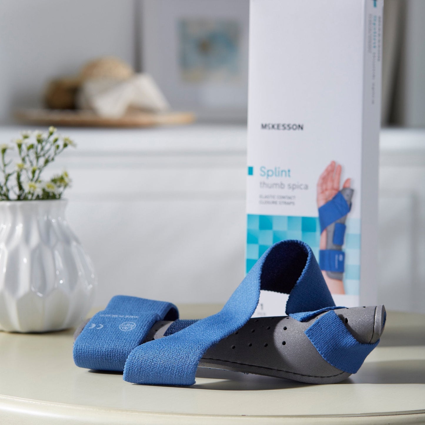 McKesson Right Thumb Splint, Large / XL