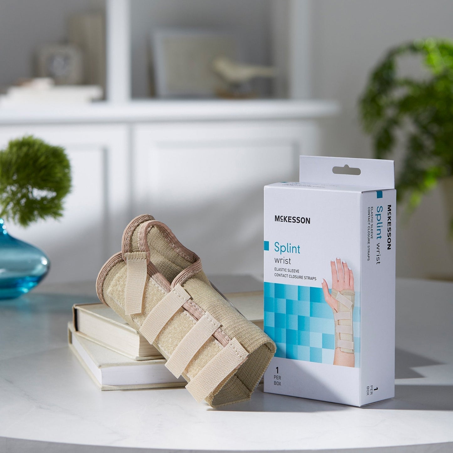 McKesson Right Wrist Splint, XL